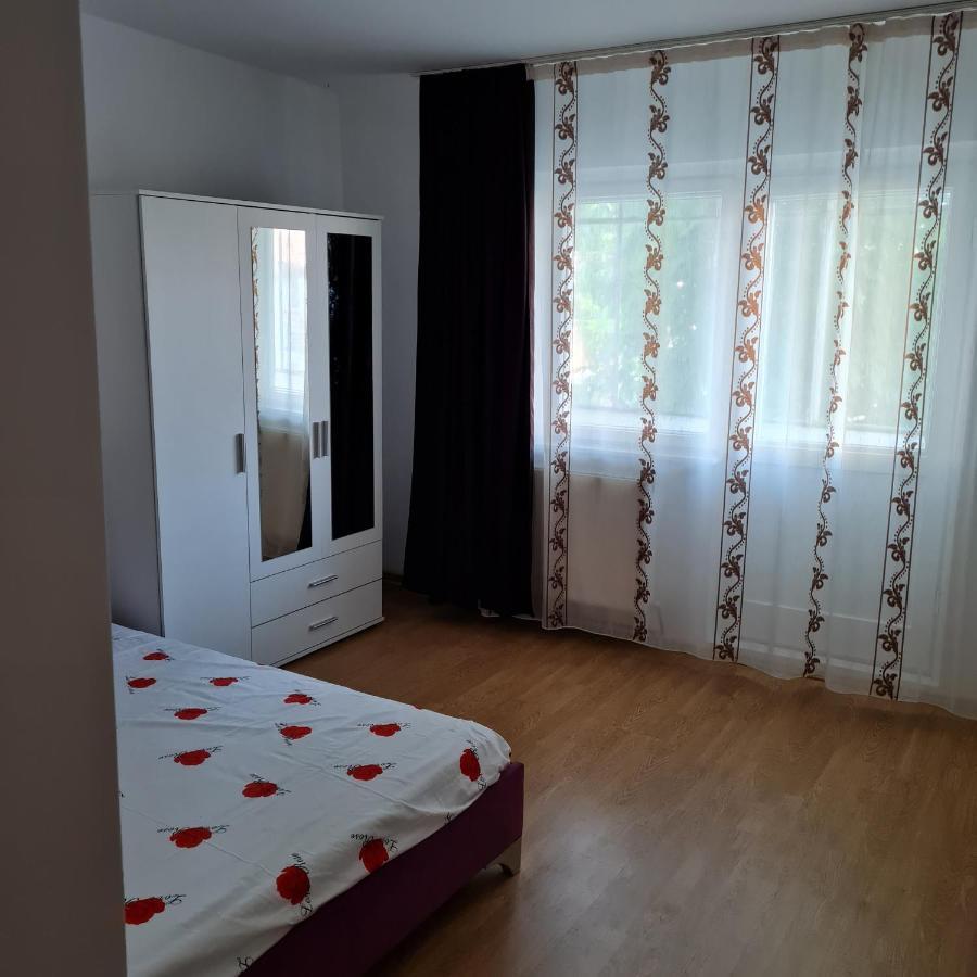 Apartament 2 Camere - Pitesti / 2-Rooms Apartment - Piteşti Exterior foto